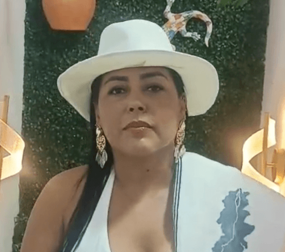 YESENIA BAÑOS