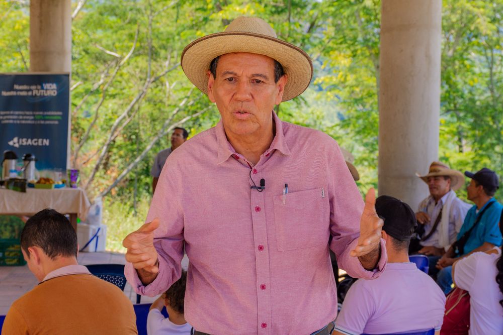 LA VITRINA CAMPESINA DE LA ZONA MEDIA DE BETULIA AVANZA CON PASO FIRME: LÍDERES Y ALIADOS CONSOLIDAN SU COMPROMISO EN ENTREGA INICIAL DE OBRA - Imagen 5