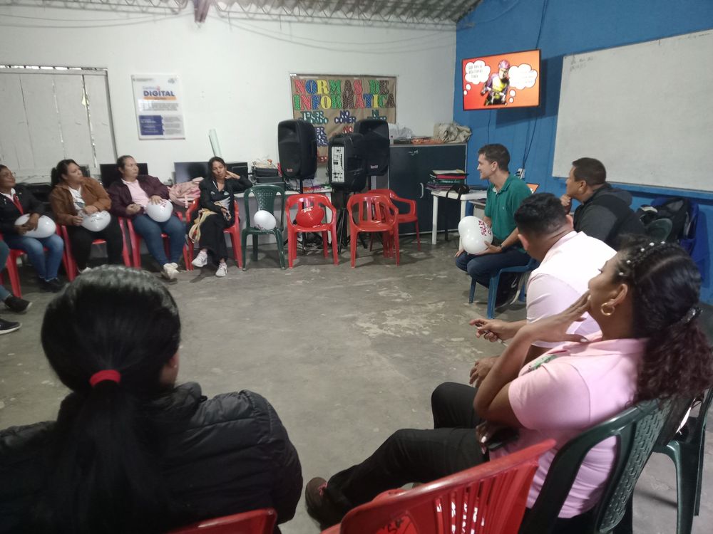 Santa Rosa del Sur Bolívar
ESTUDIANTES DE LA Y DE SAN LUQUITAS REFLEXIONAN SOBRE LA PAZ Y LA CONVIVENCIA ESCOLAR
 - Imagen 3
