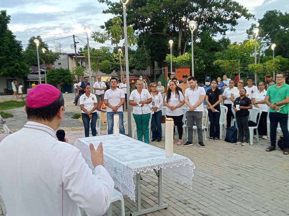 PLEGARIA POR LA PAZ ILUMINÓ CAMINOS DE SAN SILVESTRE EN BARRANCABERMEJA - Imagen 9