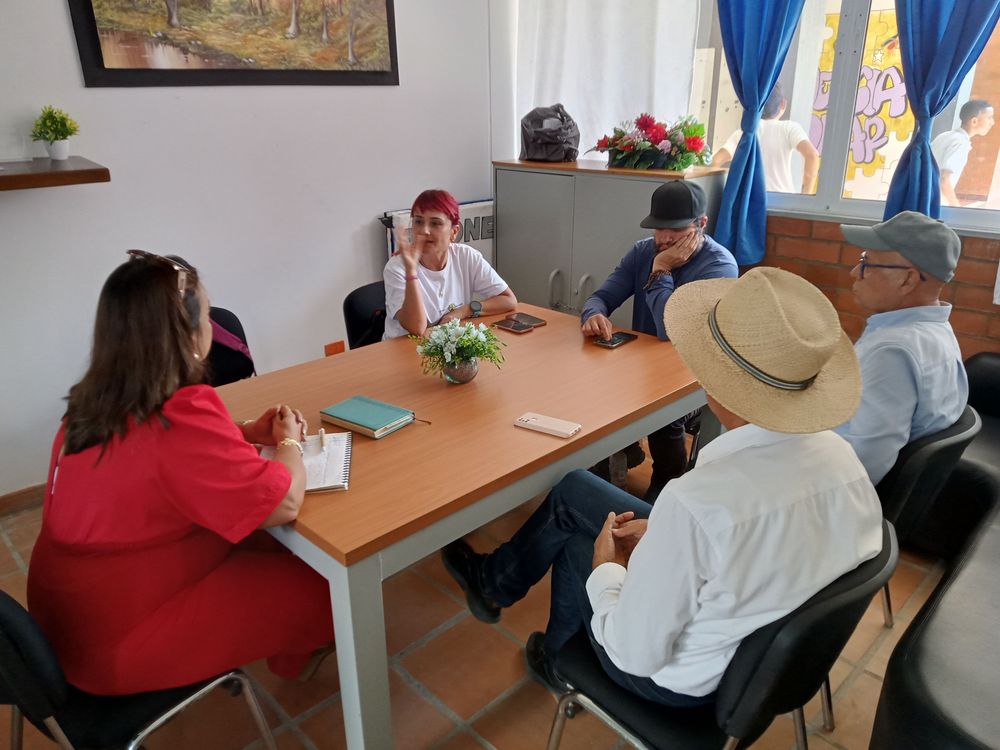 ISA INTERCOLOMBIA FORTALECE LAZOS CON COMUNIDADES VECINAS A SUS TORRES DE ENERGÍA - Imagen 1