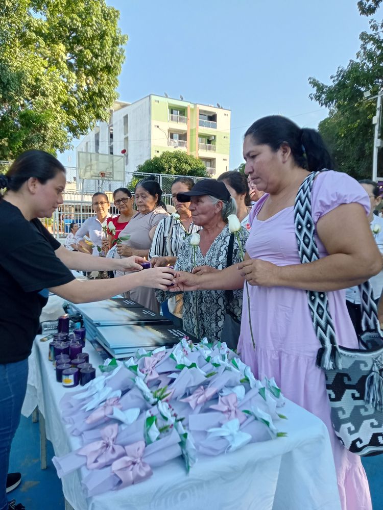 SANTA ROSA DEL SUR CONMEMORÓ EL DÍA DE LOS DESAPARECIDOS CON UN MENSAJE DE ESPERANZA Y MEMORIA - Imagen 4